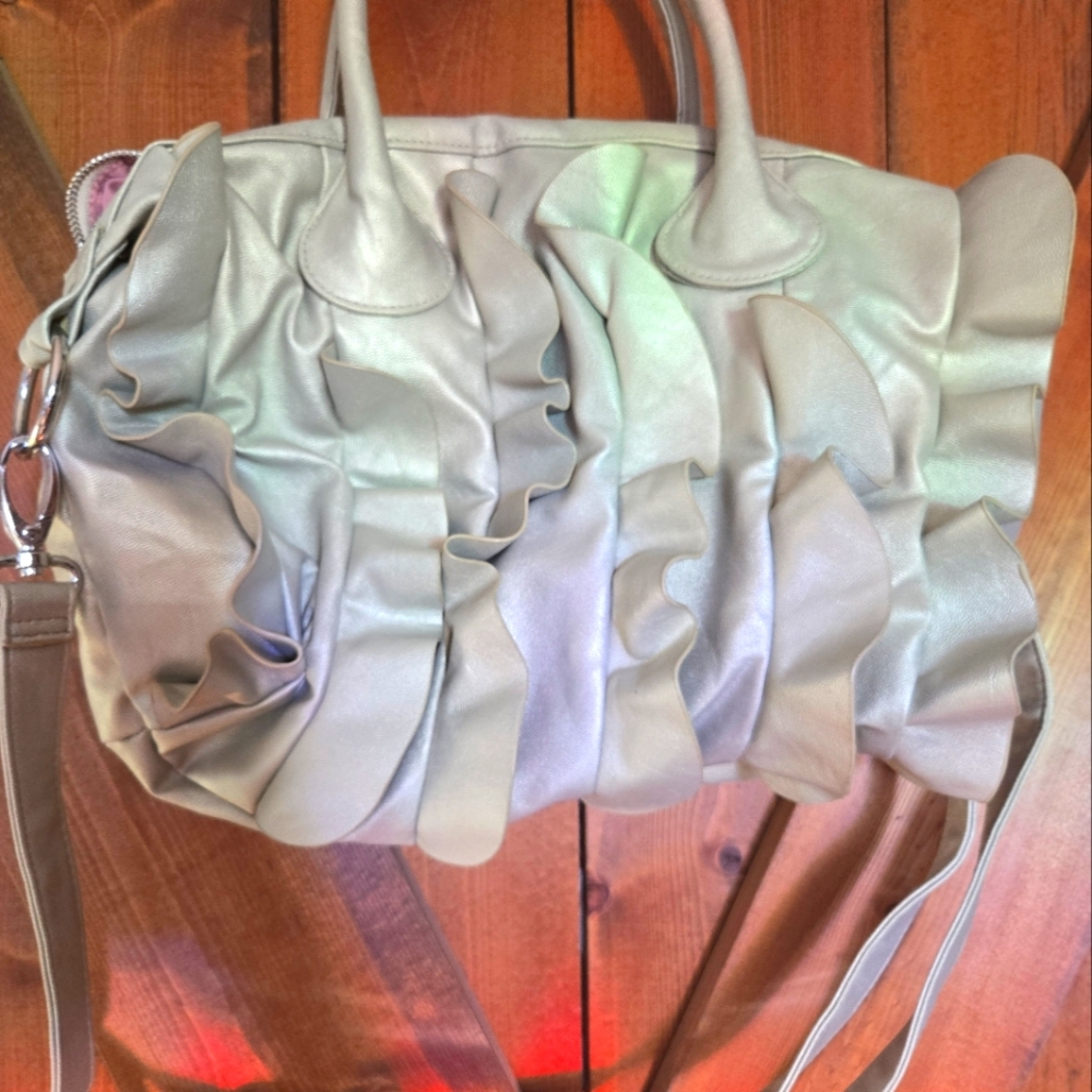 Cream Shoulder Bag with Soft Texture and Relaxed Shape